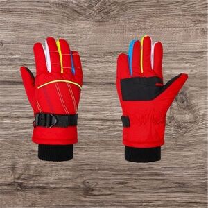 New Vibrant Red and Blue Kids Mittens No Tags